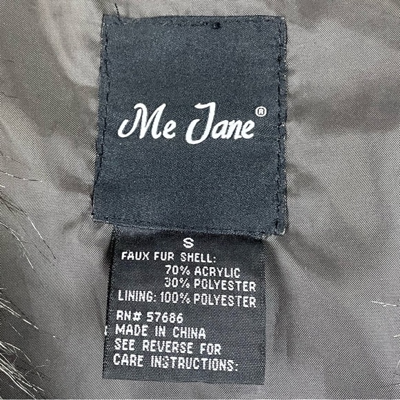 Me Jane Faux Fur Vest - Picture 9 of 9